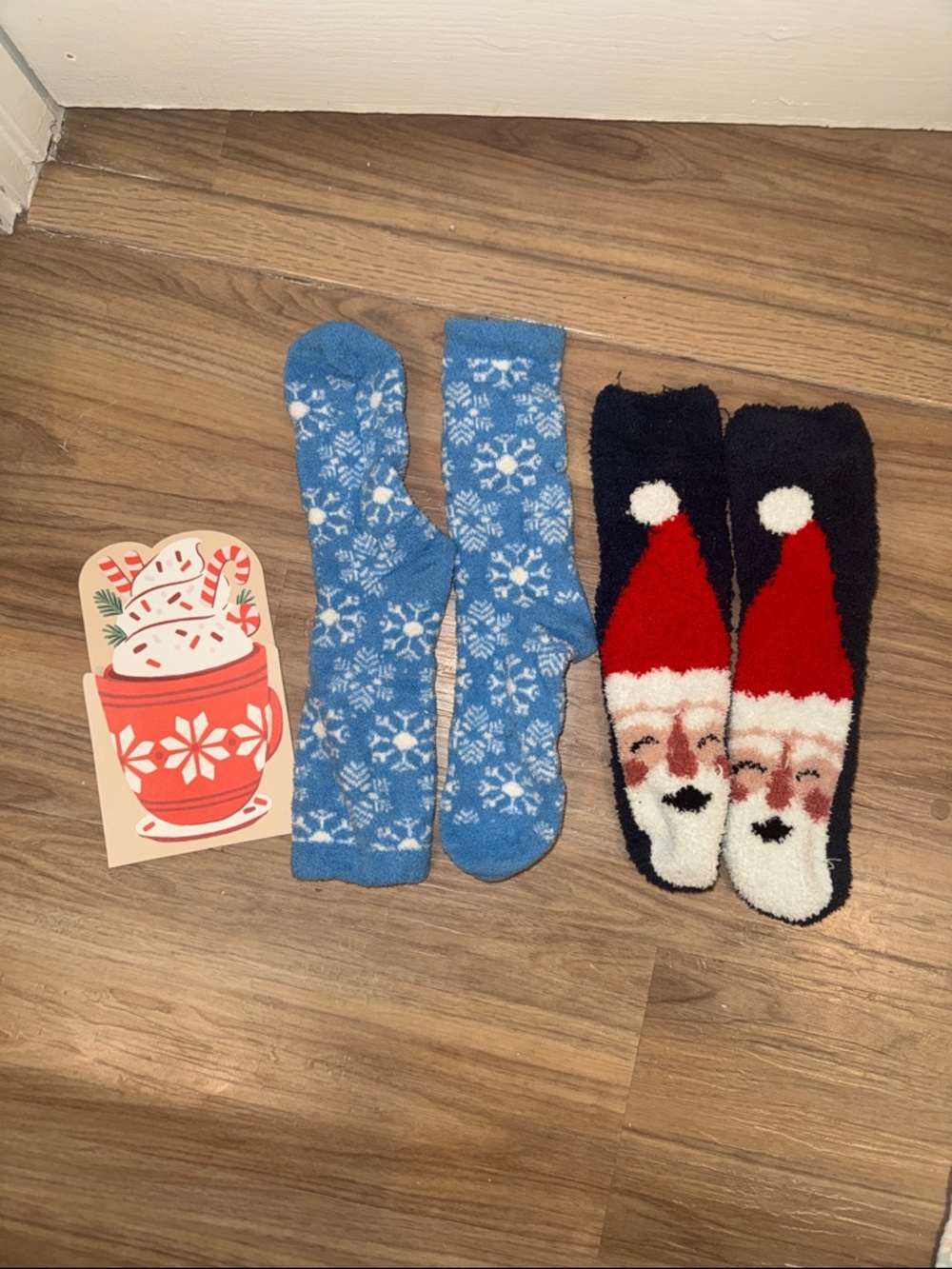 Holiday theme socks & money / gift card holder